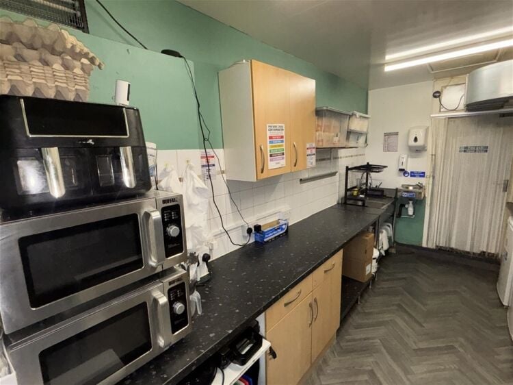 Cafe & Sandwich Bars For Sale in Leeds Photo 5