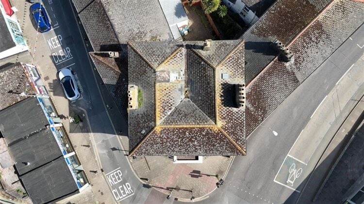 Auction Lot: Mixed-use Investment Property - Paignton Devon For Sale in Paignton Photo 5
