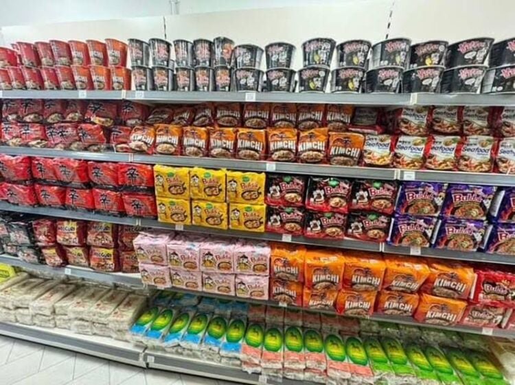 Flavours Without Borders – Trend-Led Oriental Supermarket with Strong Social Presence