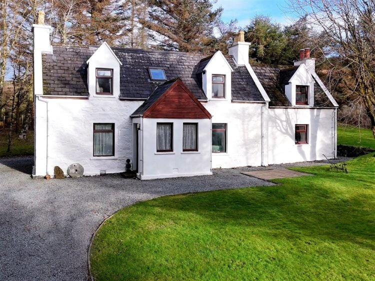 Staffin Caravan & Camping Site with Detached 5-Bedroom House & Self-Catering Accommodation Photo 5