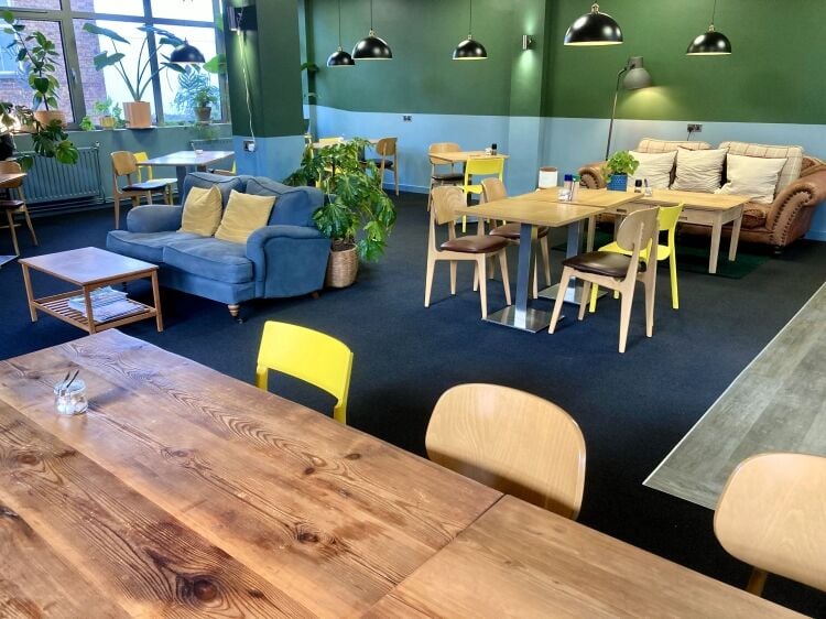 DAYTIME COFFEE SHOP/CAFE & IN HOUSE CATERERS Photo 5
