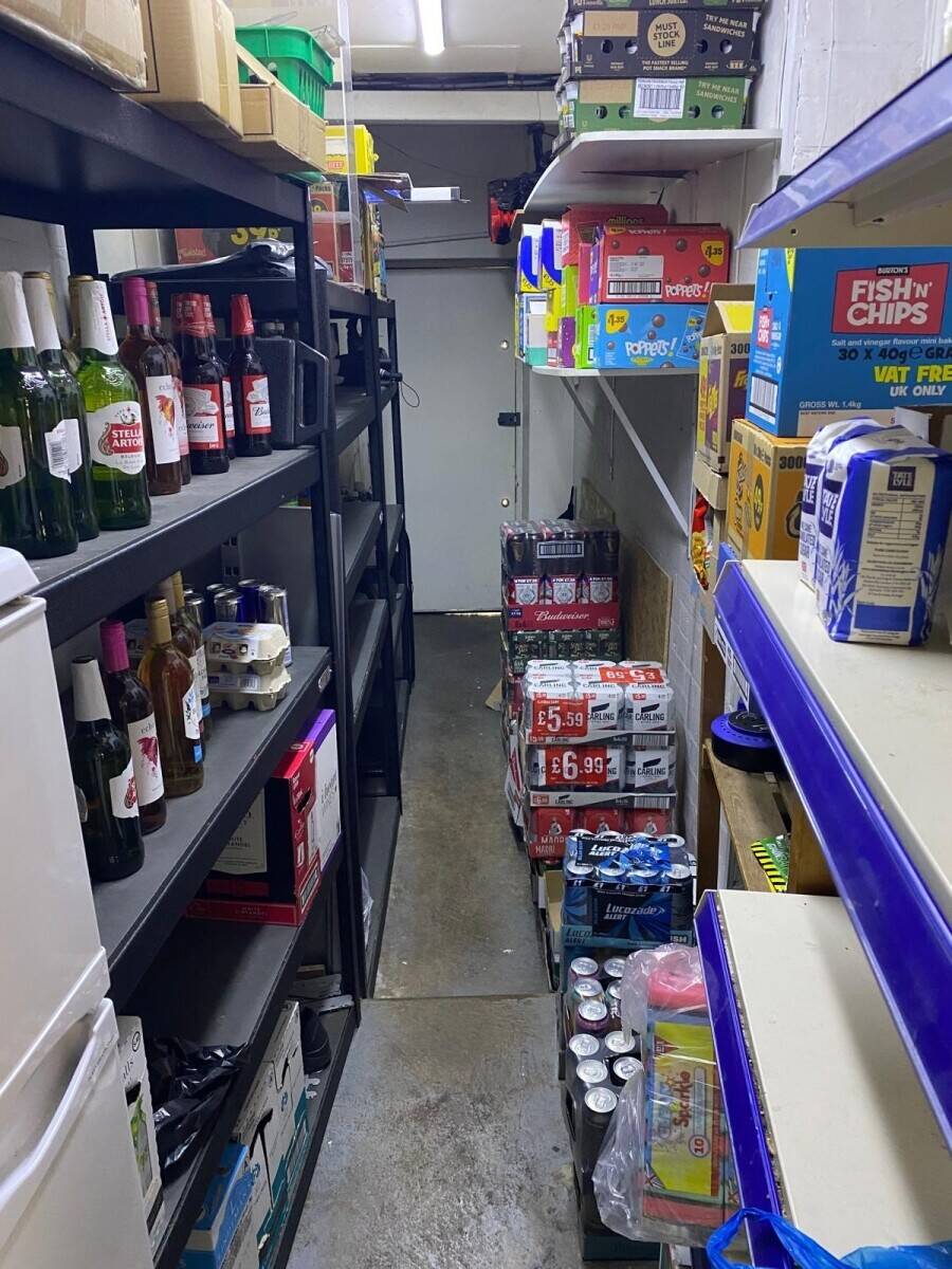 Low Rent Council Property - Established Off Licence Lease For Sale - Warwick Photo 5