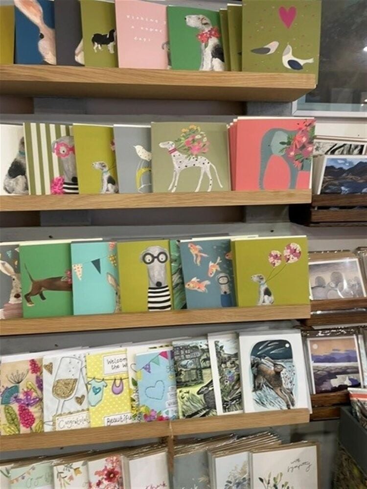 INDEPENDENT GIFT SHOP