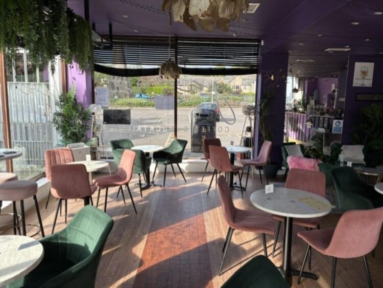 Leasehold Coffee & Cocktail Bar Located In Falmouth Photo 5