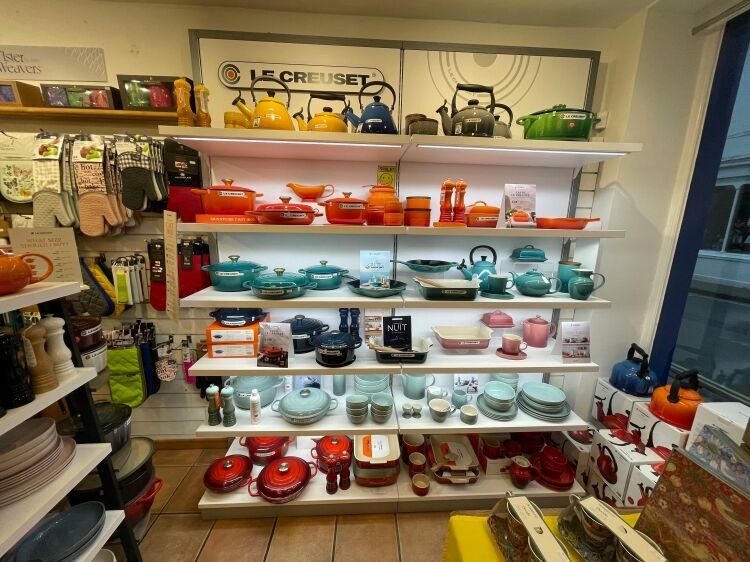 Successful Independent Town Centre Cook Shop Photo 5