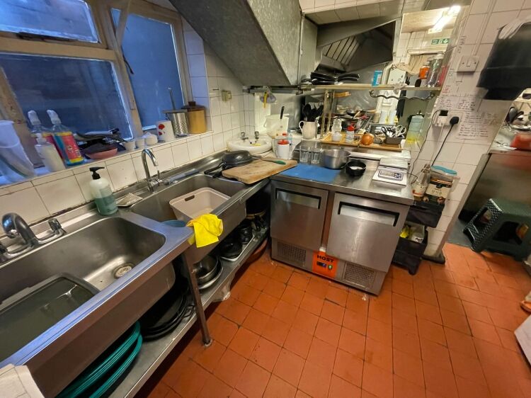 Spacious Town Centre Restaurant - Leasehold Business