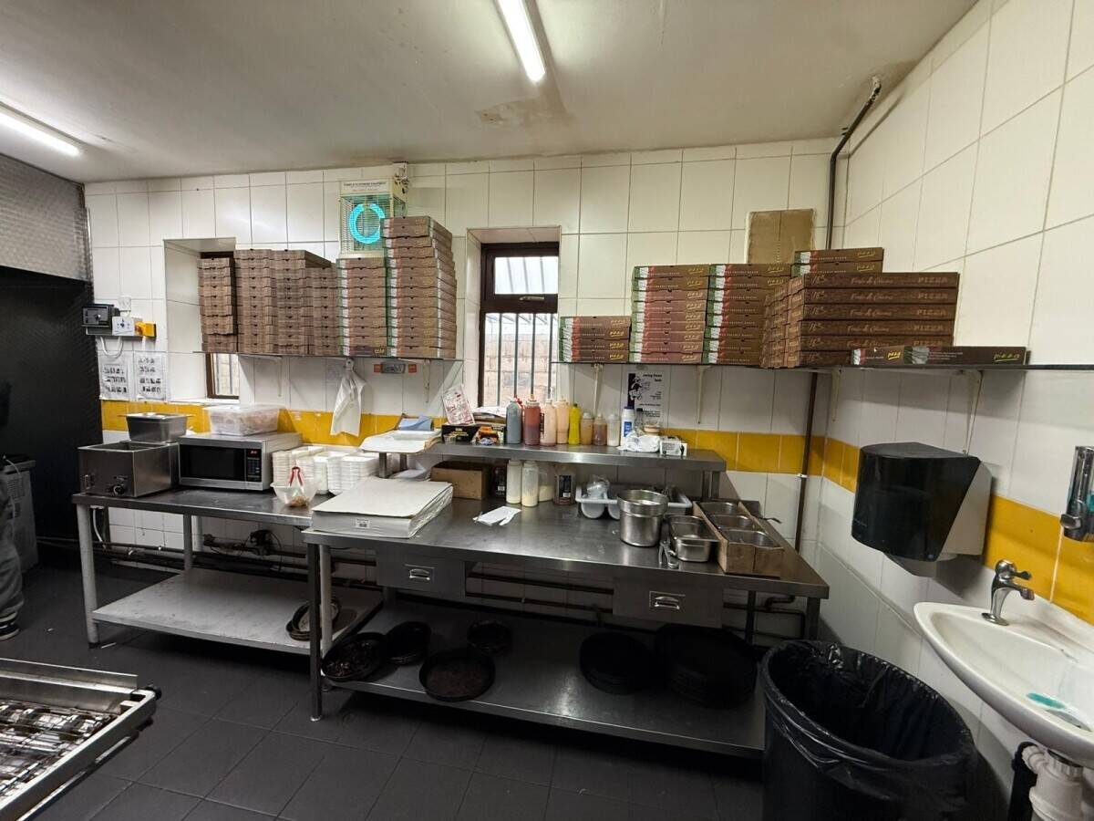 Fast Food Resturant for sale in Dudley west midlands