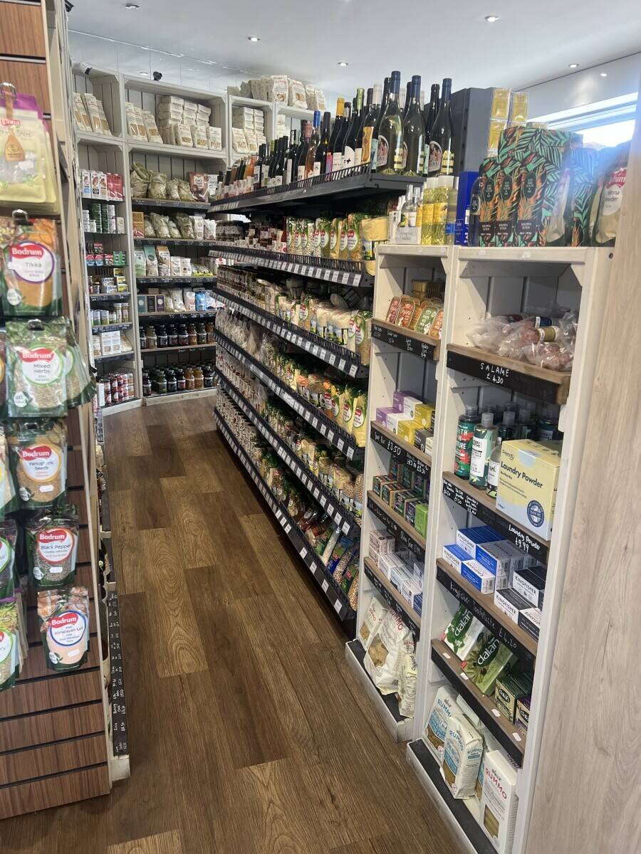 Greengrocers/ Supermarket for sale in SE London Petts Wood Photo 5
