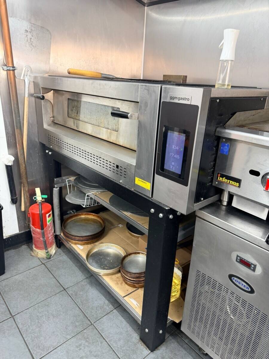 CONFIDENTIAL FULLY FITTED TAKEAWAY / BURGER SHOP – MANCHESTER – LOW RENT – NO RATES Photo 5