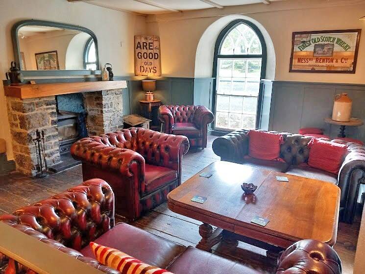 PEMBROKESHIRE – CHARACTER PREMISES WITH FIVE QUALITY EN SUITE LETTING ROOMS IN BUSY TOURIST DESTINAT