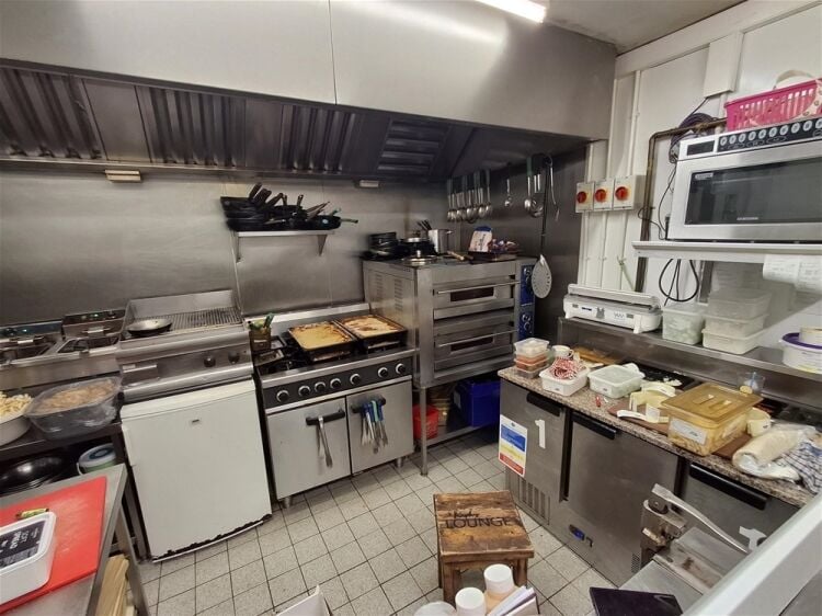 Licenced Trade, Pubs & Clubs For Sale in Cottingham