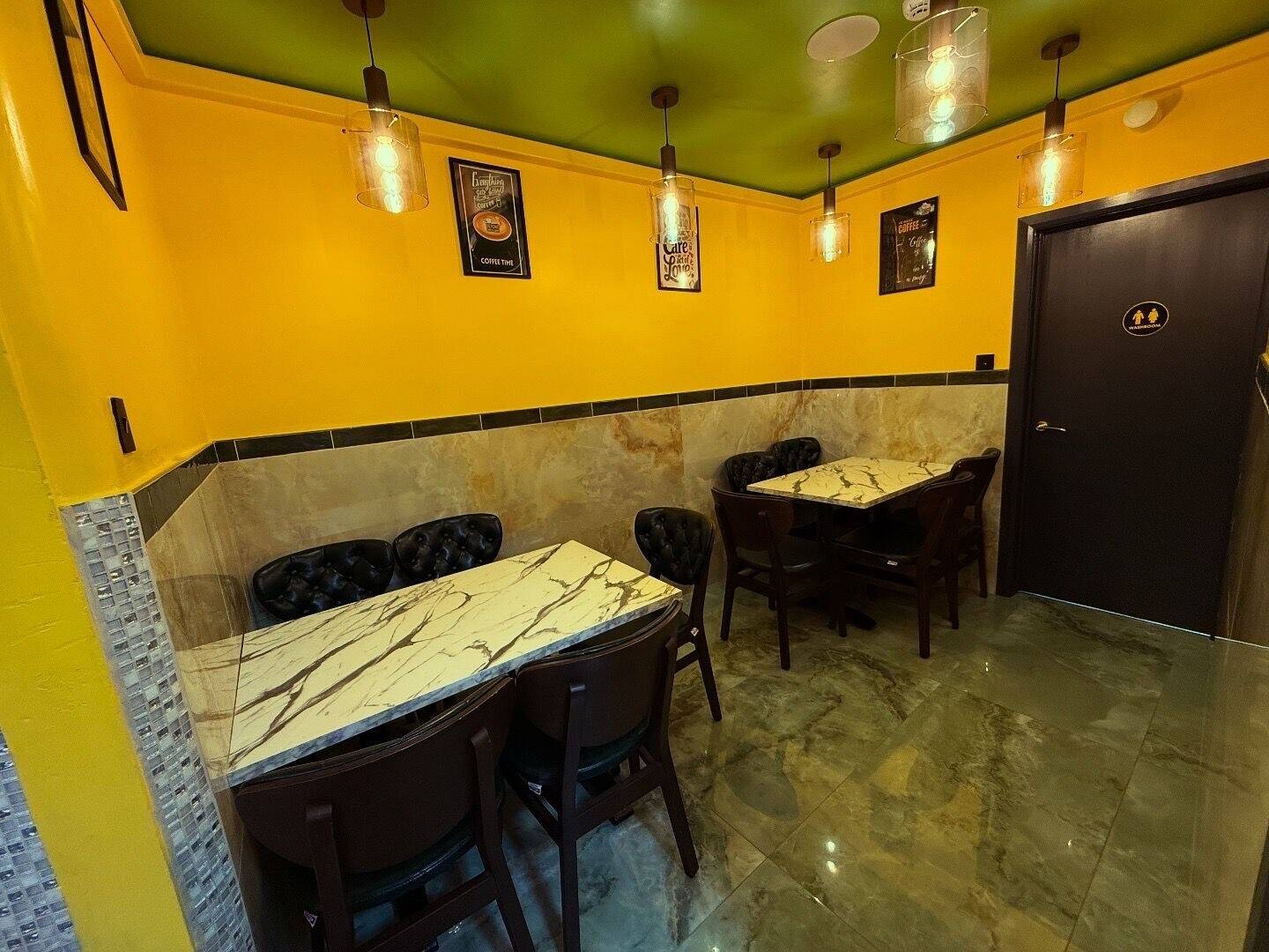 Stylish Modern Caf&eacute; Business For Sale near Brentwood Station- High footfall Photo 5