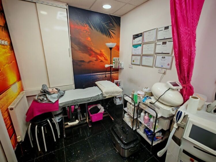 Fully Equipped Hair, Beauty & Aesthetics Salon - Retirement Sale - Derby