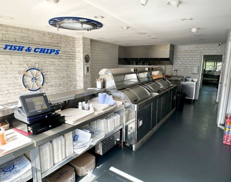 Newly established in 2025, well fitted/equipped fish & chip shop in desirable Birmingham suburb Photo 5