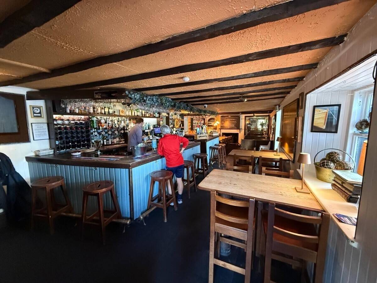 A Simply Outstanding Waterfront Bar & Restaurant in Unspoilt Wester Ross (ref 1821) Photo 5