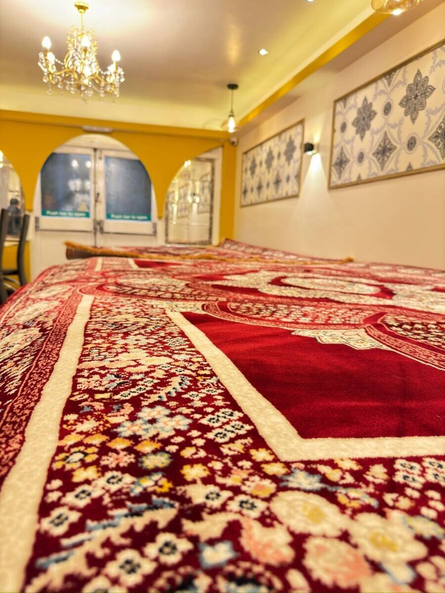 TURNKEY 100-SEATER LICENSED RESTAURANT WITH 7-BEDROOM ACCOMMODATION Photo 5
