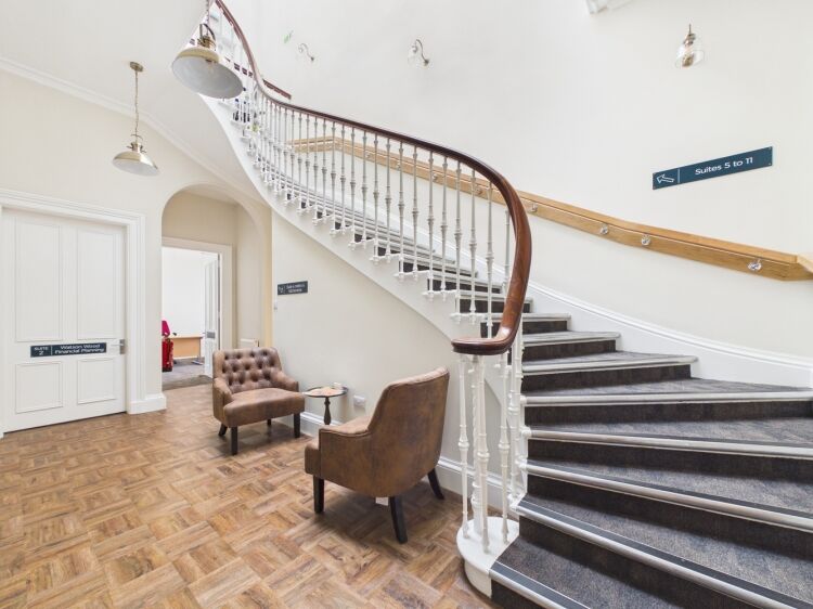 Prime Elgin offices available individually, flexible lease terms