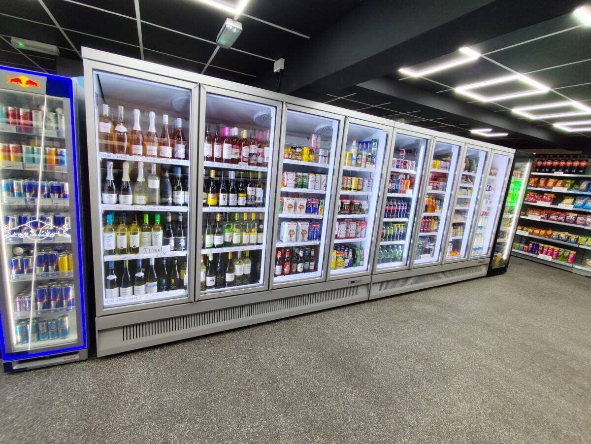 Off licence for sale in isle of wight leave your number on enquiry soap i can call you