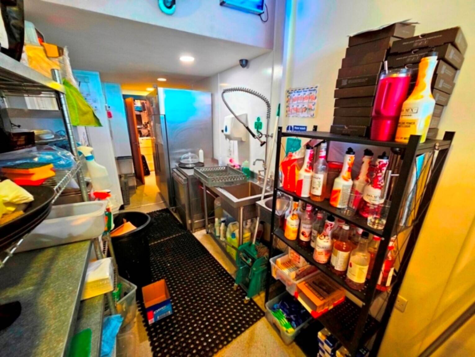 FRANCHISED DESSERT SHOP - FOR SALE - WANDSWORTH, LONDON Photo 5