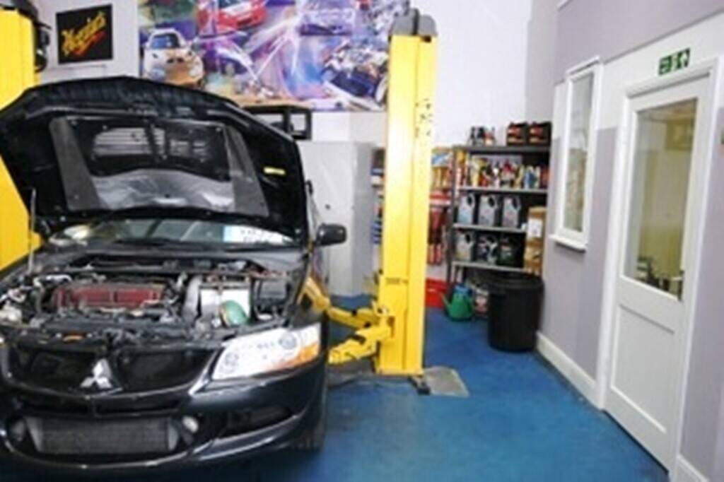 PROFITABLE MOTOR GARAGE & PERFORMANCE CAR BUILD SPECIALIST – COLCHESTER, ESSEX Photo 5