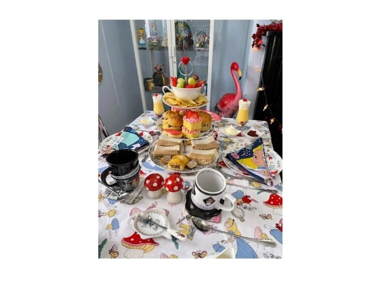 Charming Cafe & Afternoon Tea Room in Prime Mansfield Town Centre Location