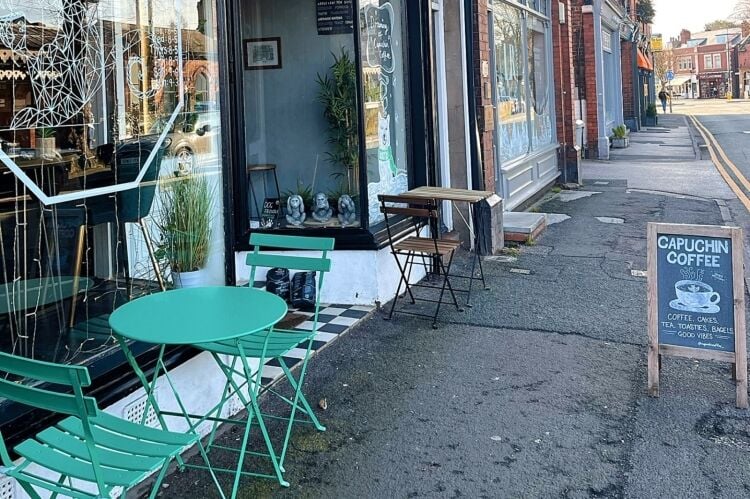 Established Licenced Cafe - Hale