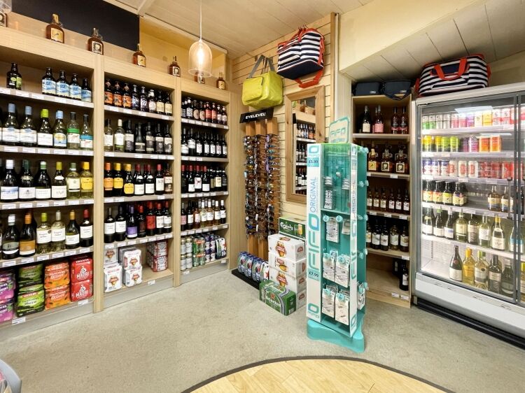 Rare Freehold Coastal Retail & Food-to-Go Business – Gateway to Lulworth Cove & Durdle Door