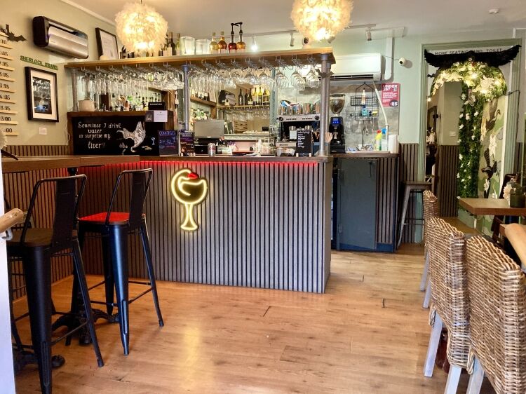LICENSED COFFEE SHOP/CAFÉ/BRASSERIE