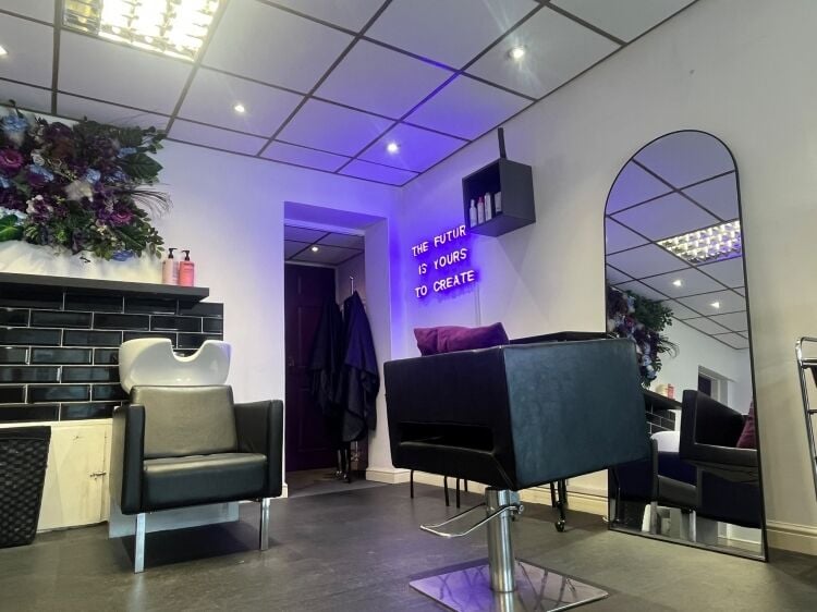 Established Hair Salon, Silk Street, Paisley Photo 5