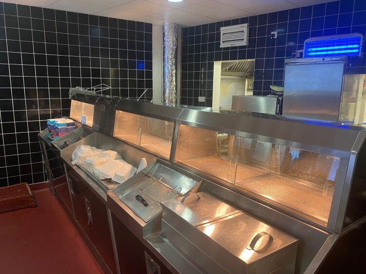 FISH AND CHIP TAKEAWAY/RESTAURANT- EXCELLENT TOWN CENTRE POSITION