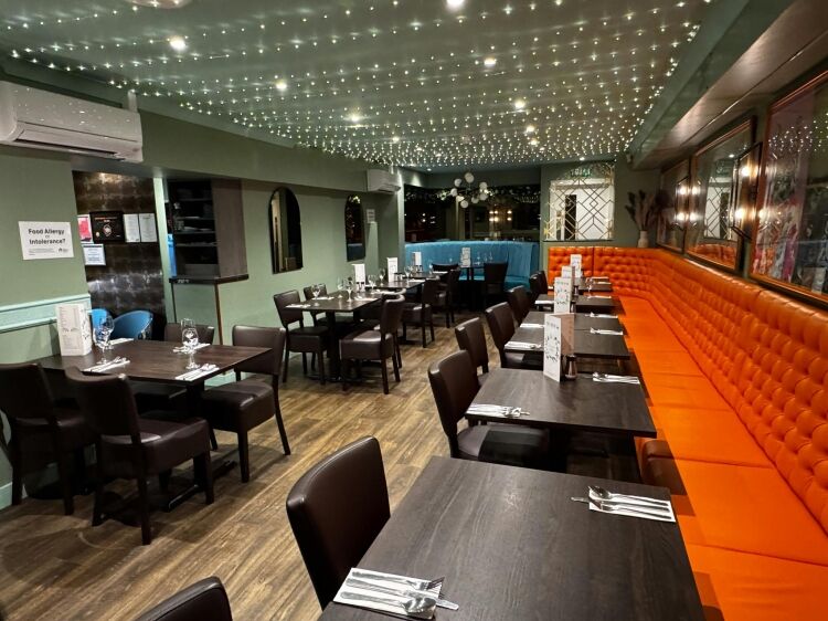Fully Fitted 40 Cover Restaurant & Take Away Business in Newton Mearns Photo 5