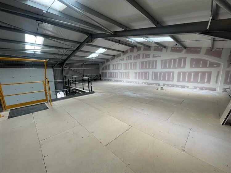 Sizable Light Industrial Unit On Coxleigh Barton Estate For Sale in Barnstaple