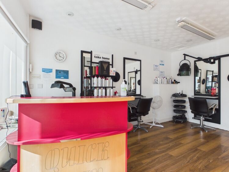 Prime High Street Property – Retail or Office Opportunity Photo 5