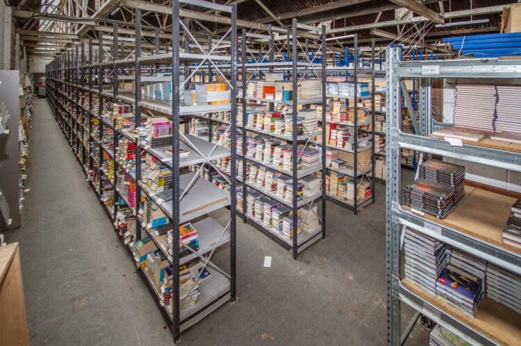 Established Online Book Retailer - Herefordshire Photo 5