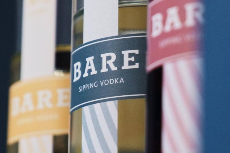 Online Premium Sipping Vodka Brand Photo 5