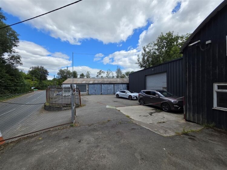 Auction Lot: North Devon Commercial Depot occupying approximately 0.409 acres For Sale in South Molton Photo 5