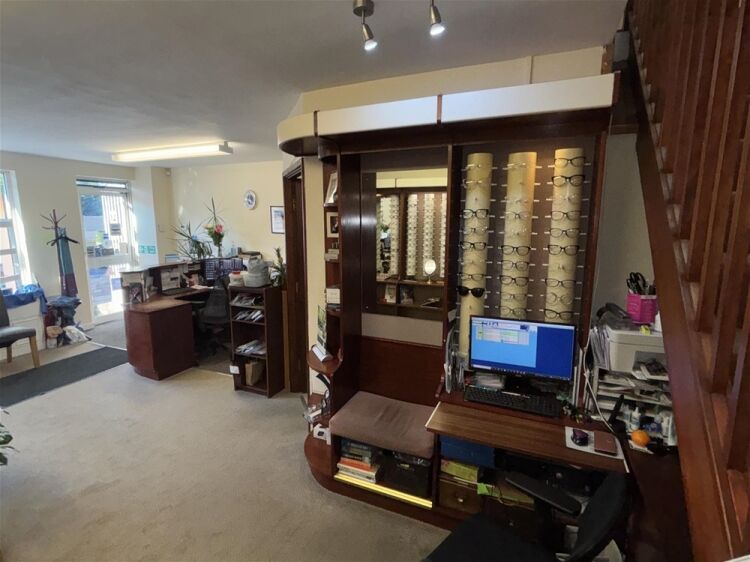Opticians For Sale in Leeds