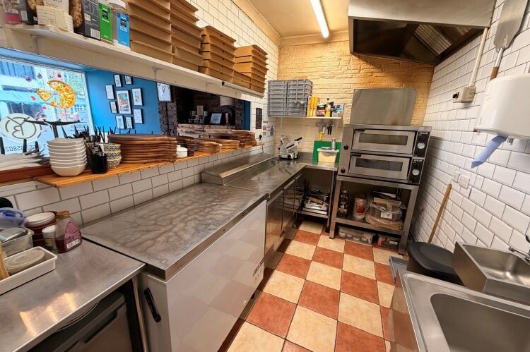 Established Pizza Restaurant - Brigg