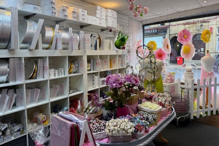 Established Cake Shop - Brighouse Photo 5