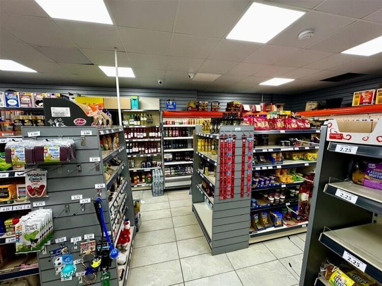 LEASEHOLD
CONVENIENCE STORES/LOTTERY & OFF LIC