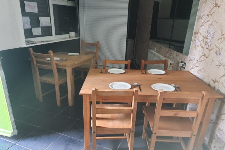 Recently Closed Cafe To Let - Leeds Photo 5