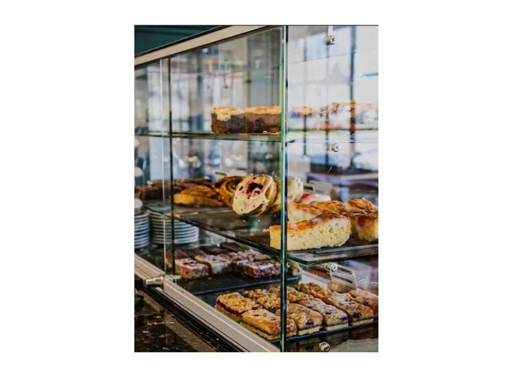 Sip Into Success – Stylish Coffee Shop In Thriving Kettering Hub Photo 5