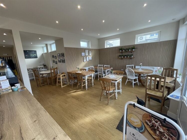 Popular Village Centre Café & Coffee Shop For Sale in Newton Abbot Photo 5