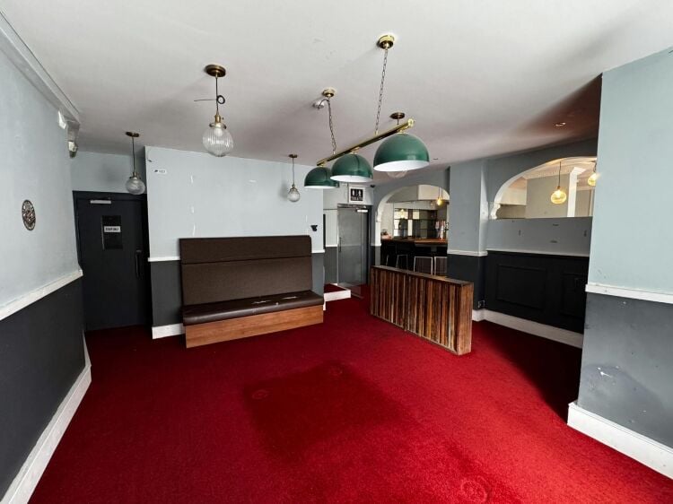 Licensed Bar, Restaurant, Takeaway Opportunity Kilmaurs East Ayrshire available to let Photo 5