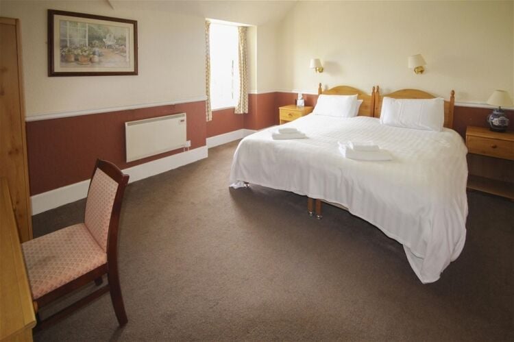 Richmond Arms Hotel
