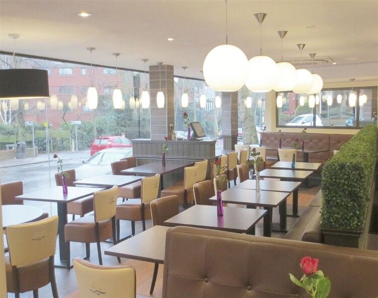 Exceptional superbly fitted & equipped fish & chip restaurant & takeaway in North London