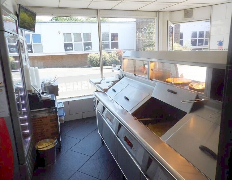 Established fish and chip shop trading just 3.5 days weekly in Horsforth, Leeds Photo 5