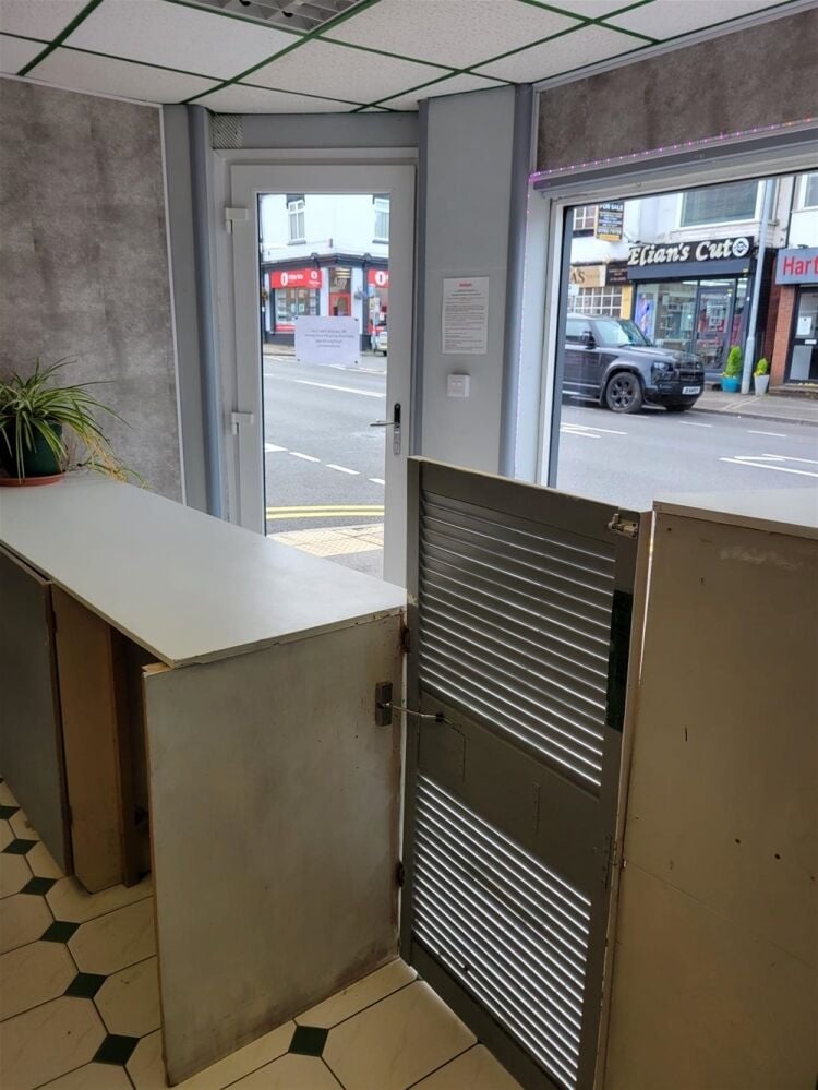 Established Dog Grooming Centre in Prime Staffordshire Location Photo 5