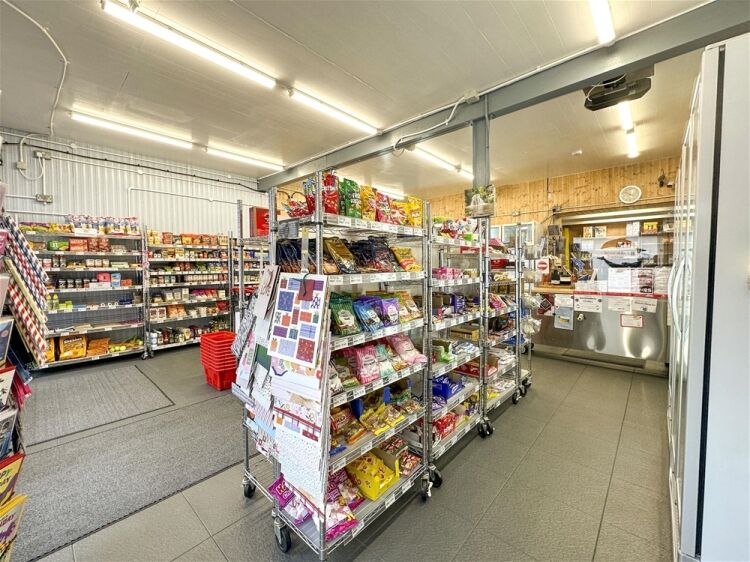 Rosemarkie Stores and Roseberry Flat Photo 5
