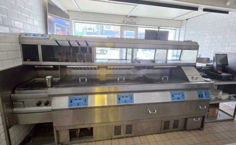 Recently closed well fitted/equipped fish & chip shop available with new lease in Poole